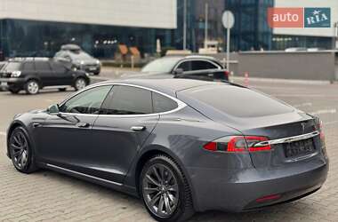 Лифтбек Tesla Model S 2020 в 