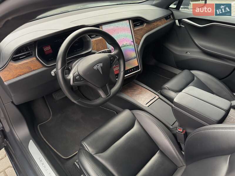 Ліфтбек Tesla Model S 2020 в Одесі