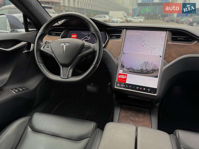 Ліфтбек Tesla Model S 2020 в Одесі