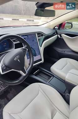 Ліфтбек Tesla Model S 2016 в 