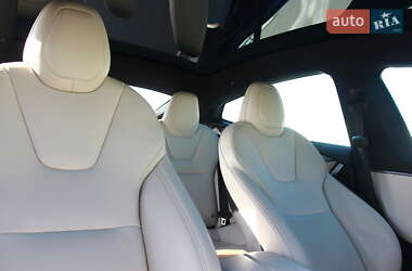Ліфтбек Tesla Model S 2020 в 