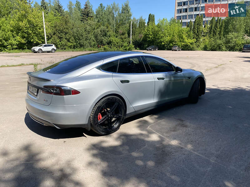 Лифтбек Tesla Model S 2014 в Житомире