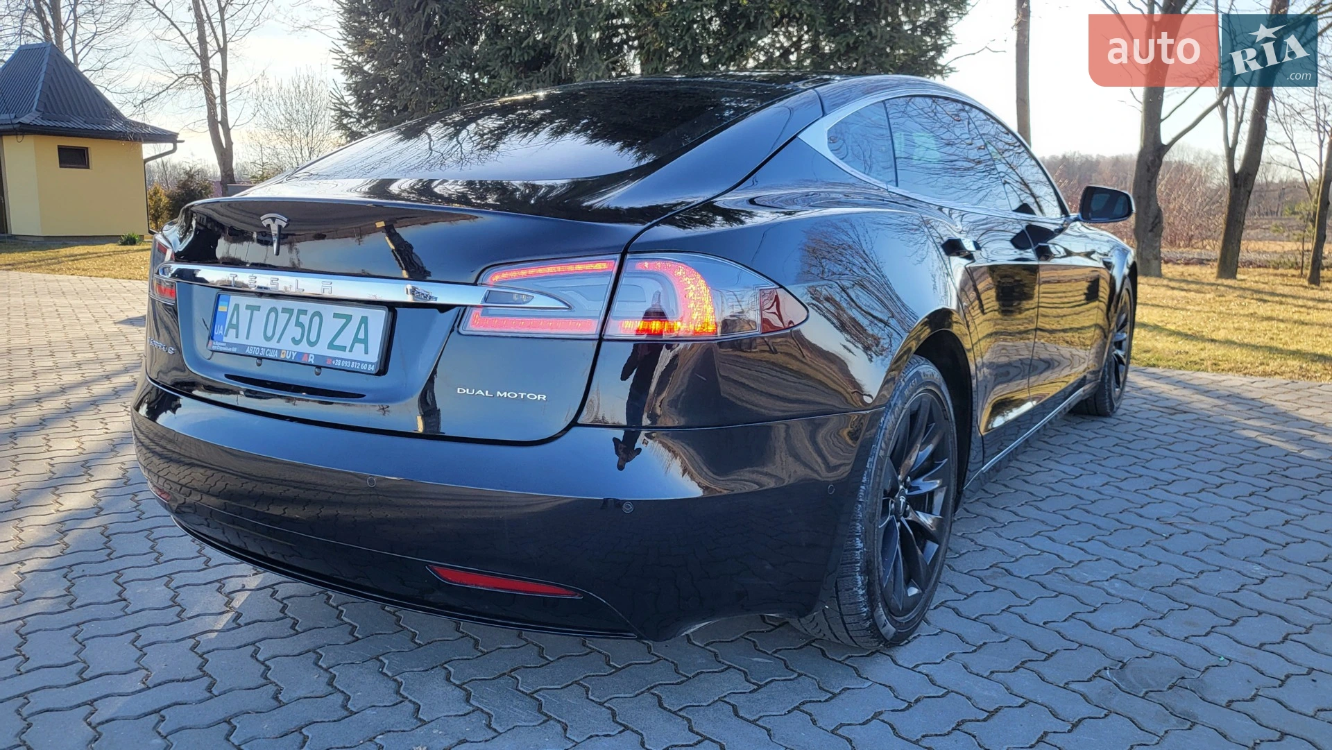 2016 Tesla Model S - мініатюра 8
