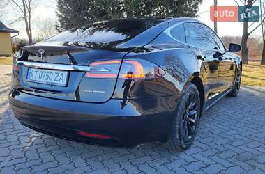 Лифтбек Tesla Model S 2016 в 