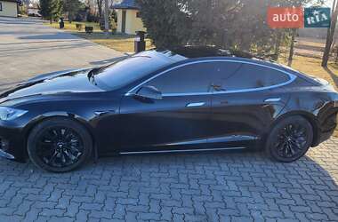 Лифтбек Tesla Model S 2016 в 