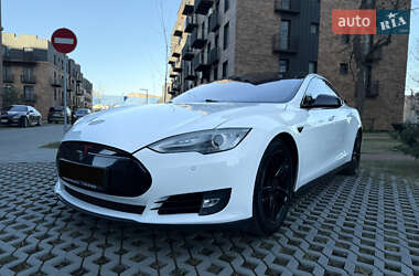 Ліфтбек Tesla Model S 2013 в Івано-Франківську