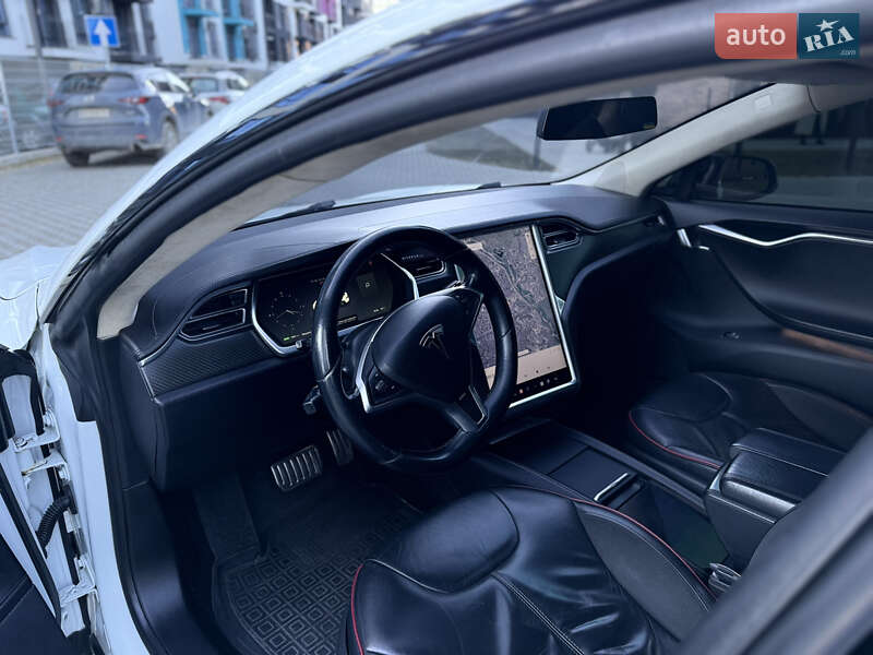 Лифтбек Tesla Model S 2013 в Ивано-Франковске фото 16 Лифтбек Tesla Model S 2013 в Ивано-Франковске