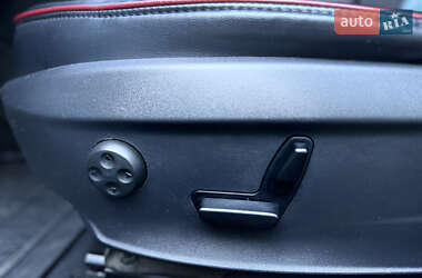 Ліфтбек Tesla Model S 2013 в 
