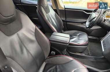 Лифтбек Tesla Model S 2013 в 
