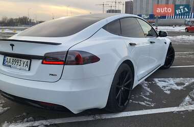 Ліфтбек Tesla Model S 2018 в Києві