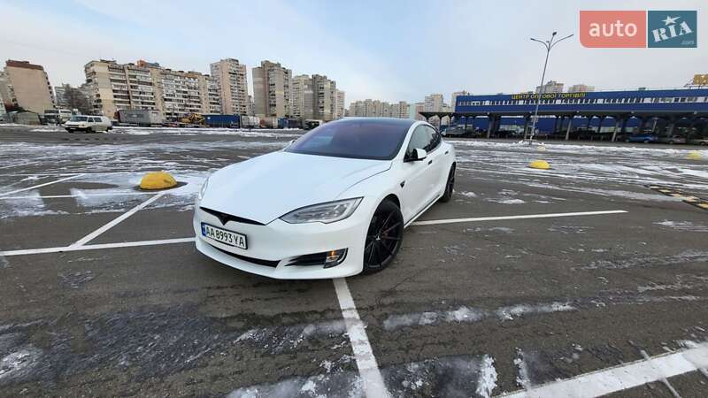 Ліфтбек Tesla Model S 2018 в Києві