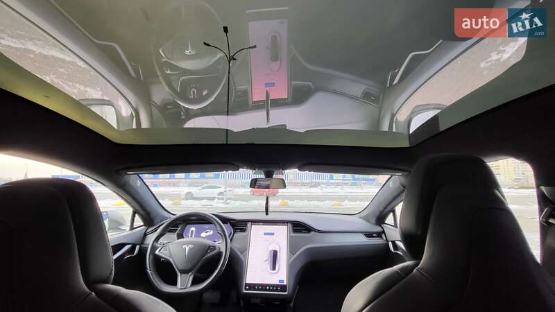Ліфтбек Tesla Model S 2018 в Києві