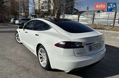 Лифтбек Tesla Model S 2016 в 