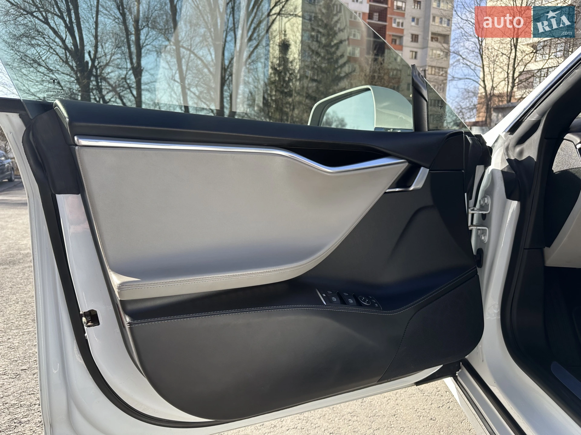 2016 Tesla Model S - мініатюра 19