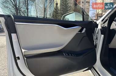 Лифтбек Tesla Model S 2016 в 
