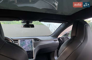 Лифтбек Tesla Model S 2017 в 