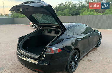 Лифтбек Tesla Model S 2017 в 