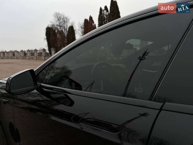 Лифтбек Tesla Model S 2017 в Нежине