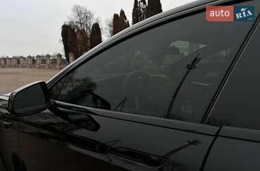 Лифтбек Tesla Model S 2017 в 