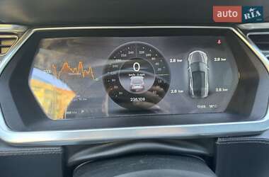Ліфтбек Tesla Model S 2013 в 