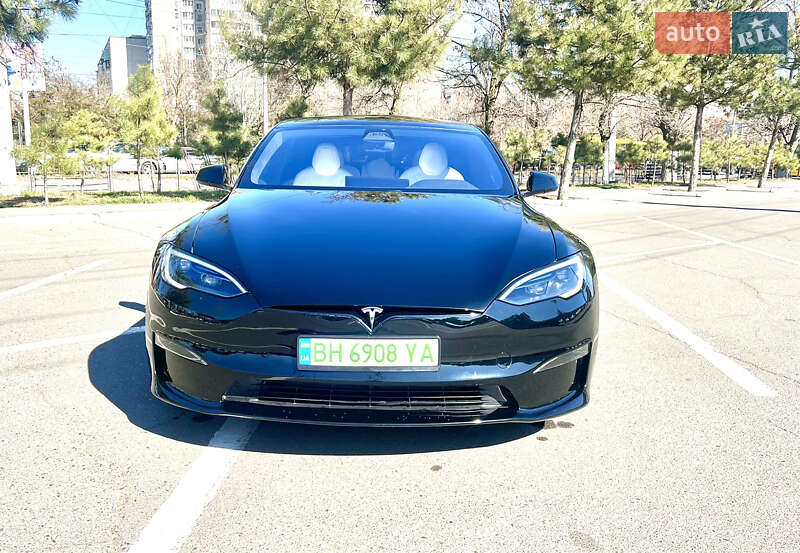 Лифтбек Tesla Model S 2023 в Одессе