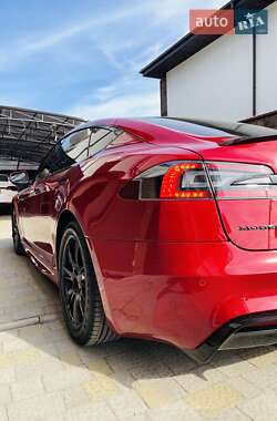 Лифтбек Tesla Model S 2021 в 