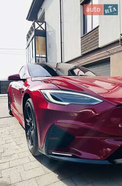 Лифтбек Tesla Model S 2021 в 