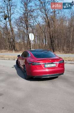 Ліфтбек Tesla Model S 2014 в Хмельницькому