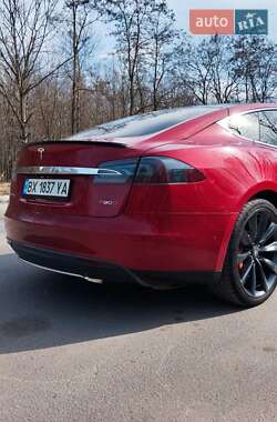 Ліфтбек Tesla Model S 2014 в Хмельницькому