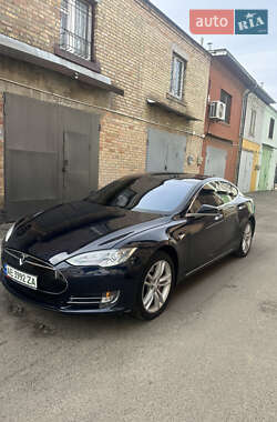 Лифтбек Tesla Model S 2013 в 