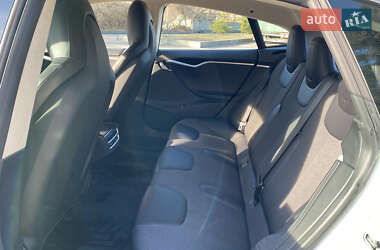 Лифтбек Tesla Model S 2016 в 