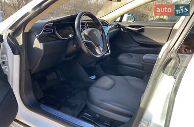 Лифтбек Tesla Model S 2016 в 