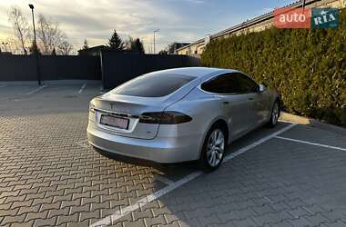 Лифтбек Tesla Model S 2014 в Киеве