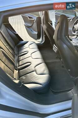 Лифтбек Tesla Model S 2014 в Киеве