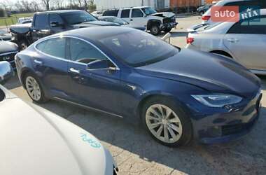 Ліфтбек Tesla Model S 2017 в Одесі