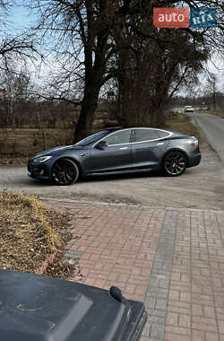 Лифтбек Tesla Model S 2020 в Ровно