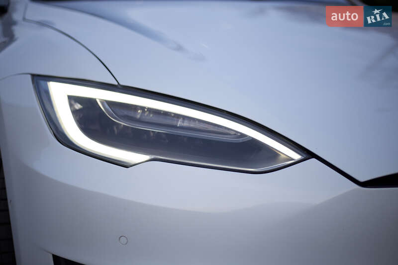 Ліфтбек Tesla Model S 2019 в Києві