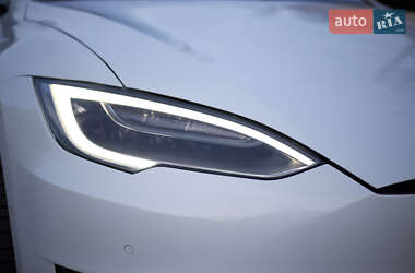Ліфтбек Tesla Model S 2019 в 