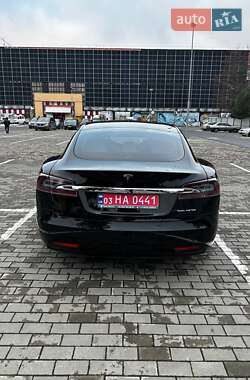 Ліфтбек Tesla Model S 2020 в 