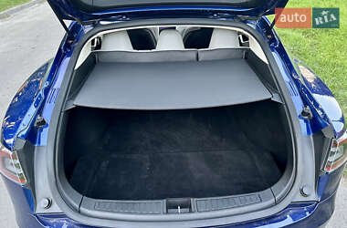Лифтбек Tesla Model S 2016 в 