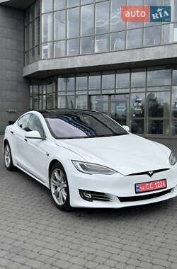 Лифтбек Tesla Model S 2020 в Хмельницком