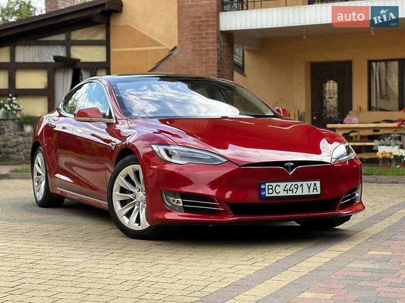 Tesla Model S 2017