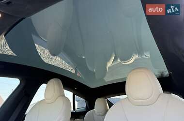 Лифтбек Tesla Model S 2021 в 