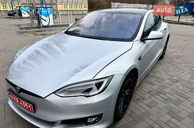 Лифтбек Tesla Model S 2018 в Днепре