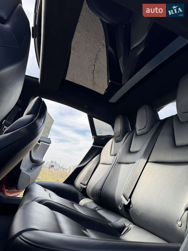Лифтбек Tesla Model S 2018 в Одессе