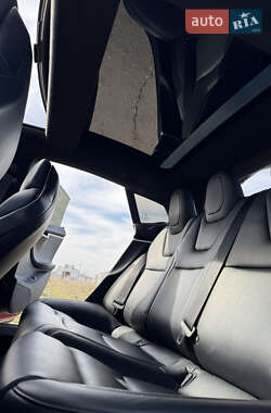 Лифтбек Tesla Model S 2018 в 