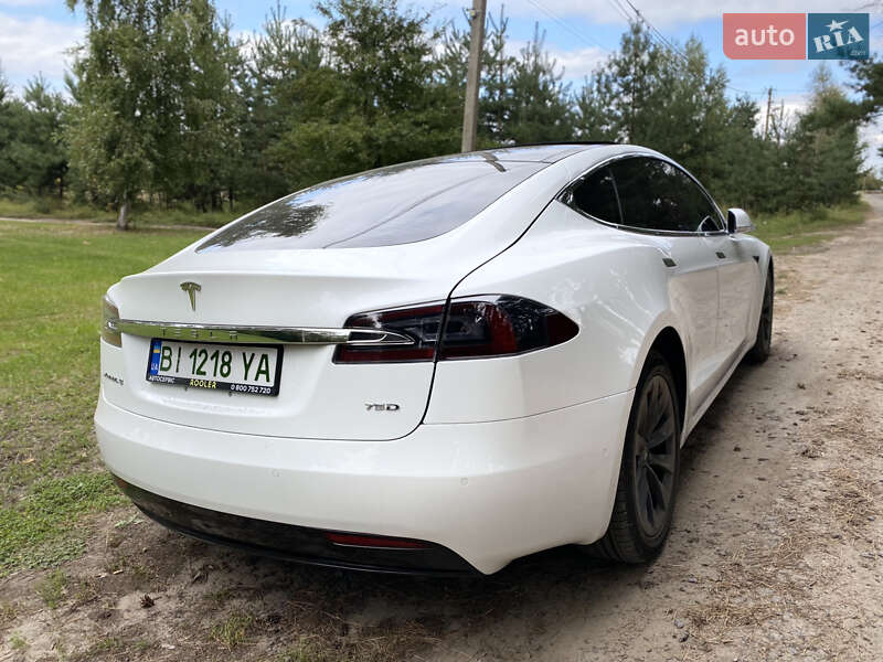 Лифтбек Tesla Model S 2018 в Полтаве
