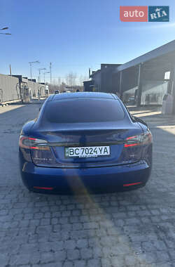 Лифтбек Tesla Model S 2016 в Львове