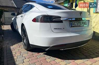 Ліфтбек Tesla Model S 2015 в 