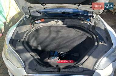 Ліфтбек Tesla Model S 2015 в 